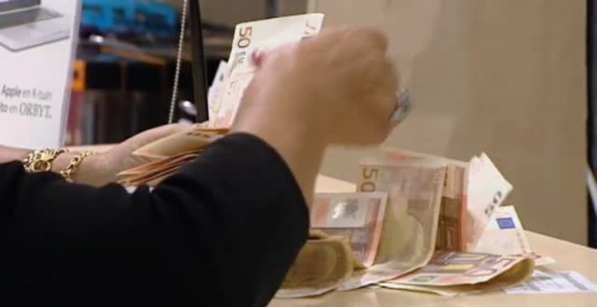 Un hombre sin hogar devuelve un bolso que contenía más de 1.500 euros