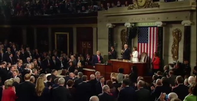 Trump niega el saludo a Pelosi en el discurso del Estado de la Unión ante el Congreso