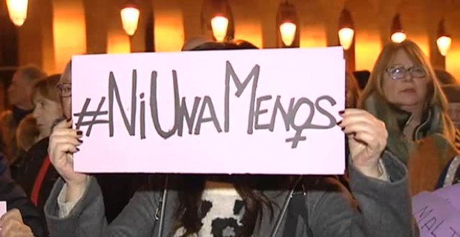 Concentración de repulsa en Gijón por el último asesinato machista