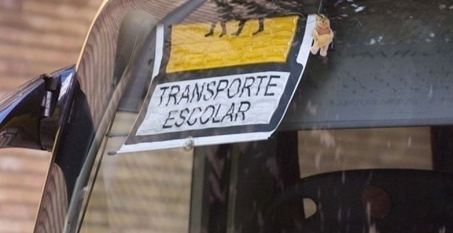 Denunciados en Santander dos autobuses de transporte escolar por no tener autorización