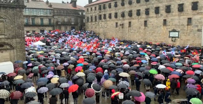 Miles de personas toman Santiago contra el "desmantelamiento" de la sanidad pública