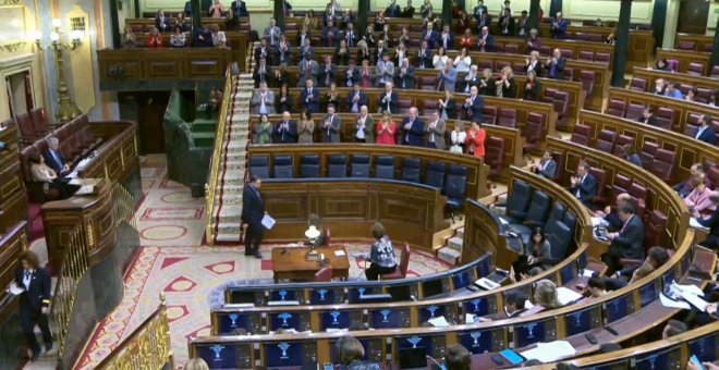 Diputados gritan 'dimisión' a Ábalos