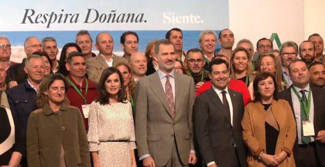 Moreno acompaña a los Reyes en los actos por el 50 aniversario de Doñana