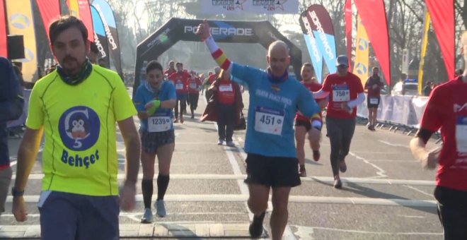 Miles de personas corren en Madrid por la salud mental