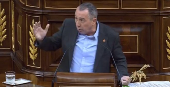 Baldoví desgrana con una espiga de arroz la incoherencia de PP, Cs, PSOE y Vox con el campo español