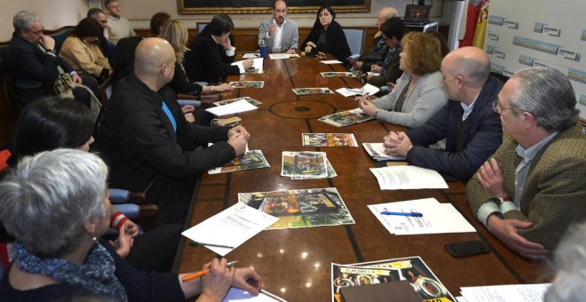 Un grupo de expertos elaborarán medidas contra la ludopatía en Santander después de la apertura de varias salas de juego cerca de colegios