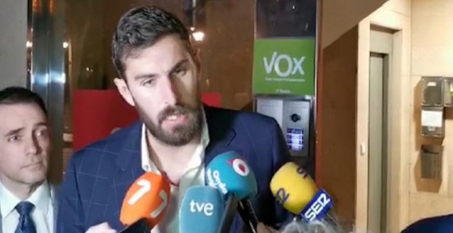 Vox en Murcia pide la dimisión de Celaá