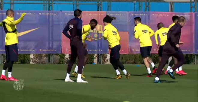 El Barcelona entrena a la espera de Braithwaite