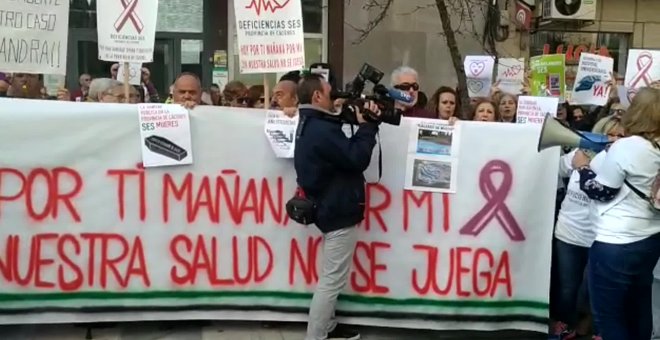 Concentración en Cáceres para pedir mejoras en la sanidad de la provincia