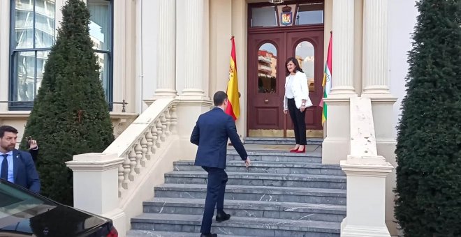 Concha Andreu recibe a Pedro Sánchez en Logroño