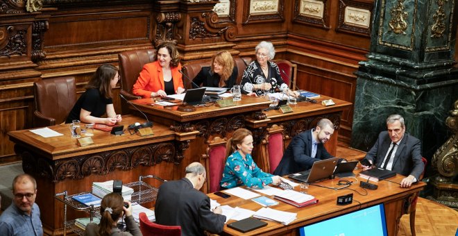 El ple de Barcelona aprova vendre's l'últim 15% públic dels Serveis Funeraris municipals