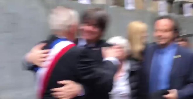 Puigdemont llega al Ayuntamiento de Perpignan