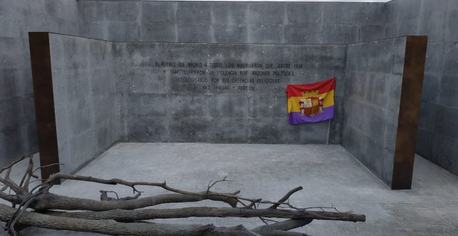 El 'secreto' que esconde el memorial de La Almudena al que la derecha arrancó los nombres de las víctimas del franquismo