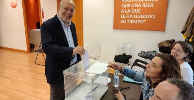 Igea no se da por vencido y presume de tener más un tercio del apoyo entre la militancia de Cs