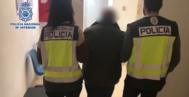 El detenido acusado de asesinar a una mujer en Ciudad Lineal tenía una pistola en el coche