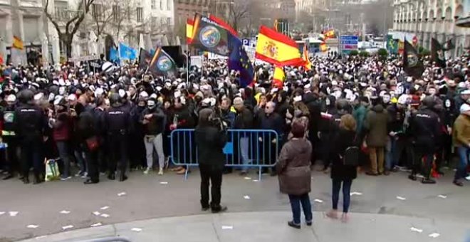 Manifestación de policías frente al Congreso por la equiparación salarial