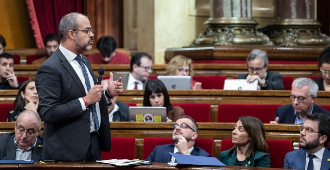 El TSJC cita al conseller Buch como imputado por el escolta de Puigdemont