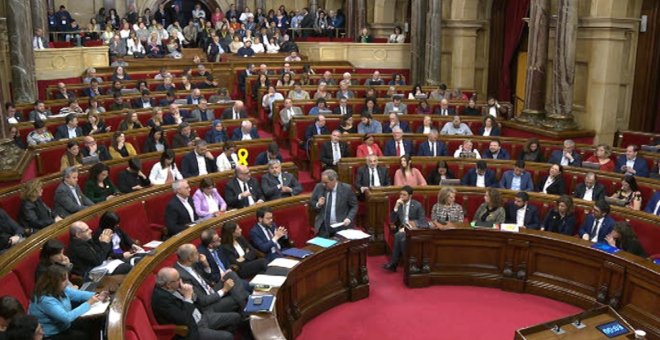 El Parlament de Catalunya pide al Govern investigar en sede parlamentaria el origen de la fortuna del rey Juan Carlos