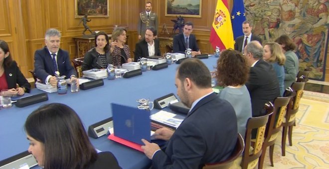 Felipe VI se sienta en la cabecera de la mesa del Consejo de Seguridad