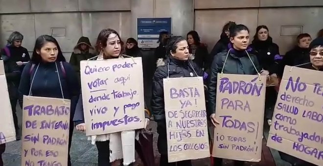 Mujeres inmigrantes se concentran en Bilbao con motivo del 8M