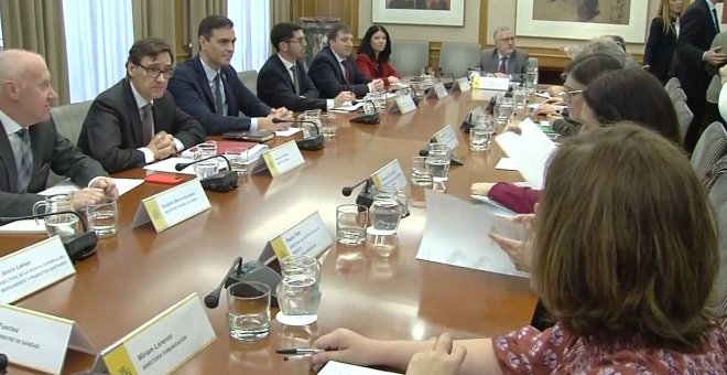 Pedro Sánchez preside la reunión de seguimiento del coronavirus