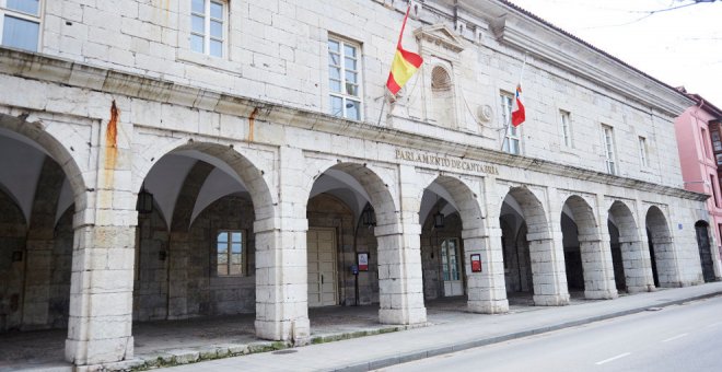 Aplazadas las comparecencias de este miércoles en el Parlamento de Cantabria por la cuarentena de los parlamentarios de Vox