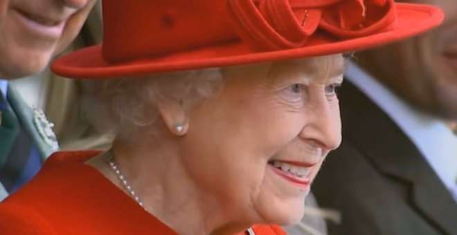 La Reina Isabel II, evacuada de Palacio por el coronavirus