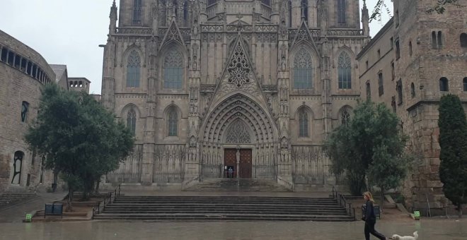 La Catedral de Barcelona recuerda a las víctimas del coronavirus