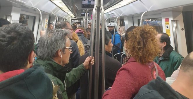 Preocupació per les aglomeracions en el transport públic davant l'amenaça del coronavirus