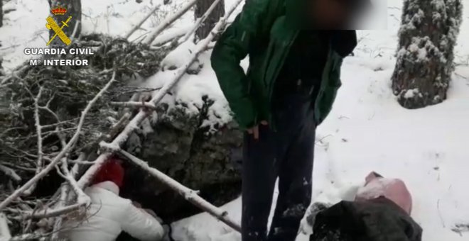 Rescatadas dos personas en Cotos que habían salido a la sierra pese a la prohibición