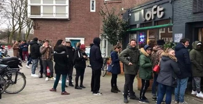 Prioridades son prioridades: largas filas en Holanda para abastecerse de cannabis