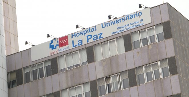 Hospital La Paz de inicia instalación de una carpa cerca de Urgencias