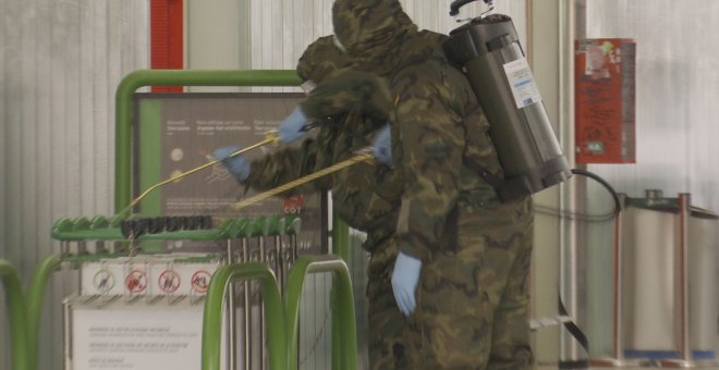 El Ejército desinfecta la Estación de Tren de Bilbao