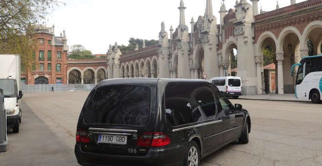 La funeraria de Madrid no atenderá a fallecidos por coronavirus si no recibe material de protección