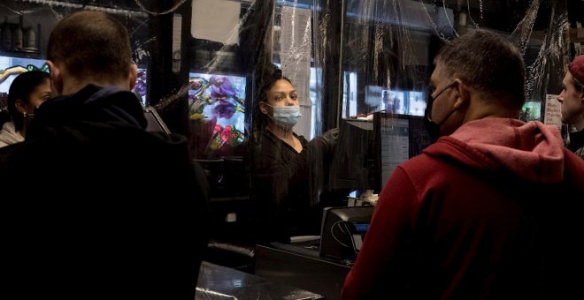 EEUU lidera el número de contagiados por covid-19 en el mundo, superando a China