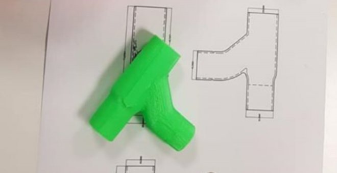 Las impresoras 3D de 'El Almacén de las Artes' fabrican piezas para acoplar a los equipos de ventilación no invasiva