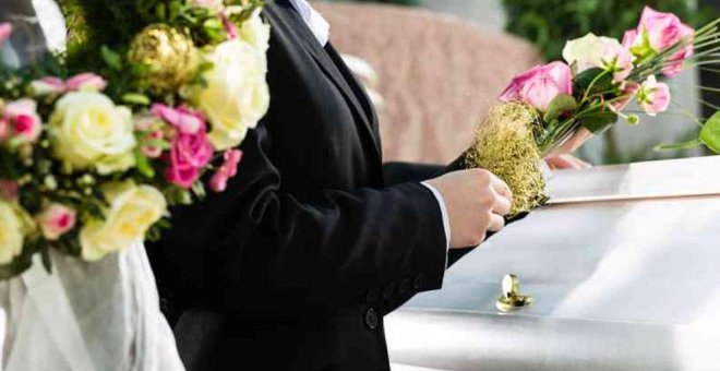 Sanidad prohíbe desde este lunes los velatorios y las ceremonias fúnebres