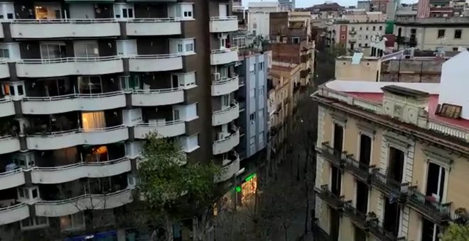 Ovación de Barcelona a los profesionales contra el coronavirus