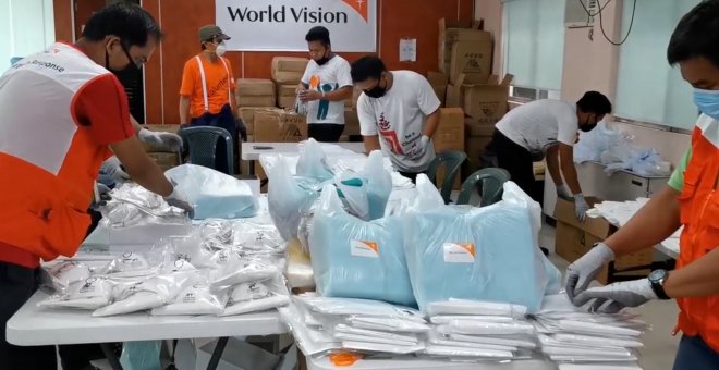 Distribucion de tiendas de campaña en Filipinas
