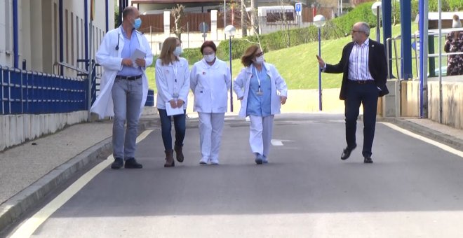 Consejero de Sanidad de Cantabria visita el hospital de Liencre