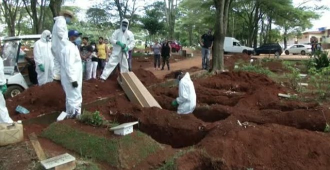 El mayor cementerio de Brasil se prepara para acoger cientos de cadáveres