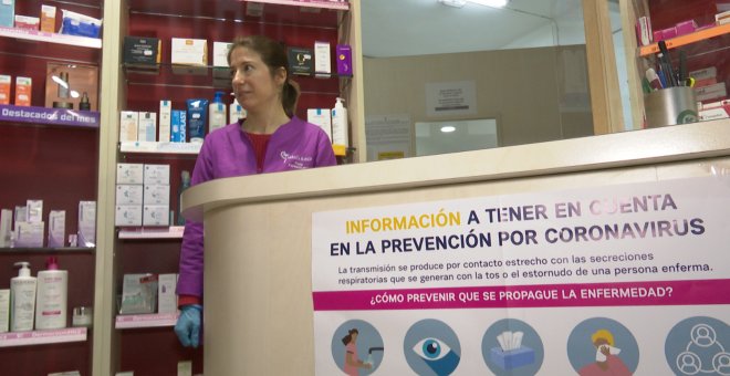 Farmacias de València esperan conocer detalles del servicio a domicilio
