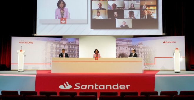 El Santander dice que tiene 90.000 millones extra para dar créditos al cancelar los dividendos