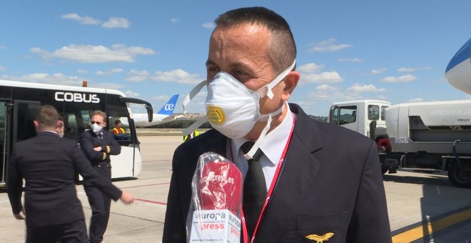 Aerolínea italiana trae a España material sanitario desde Shangai