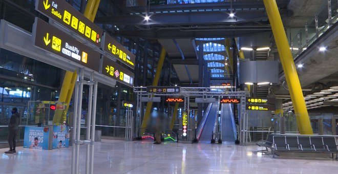 La Terminal 4 del Aeropuerto Adolfo Suárez, vacía por el confinamiento