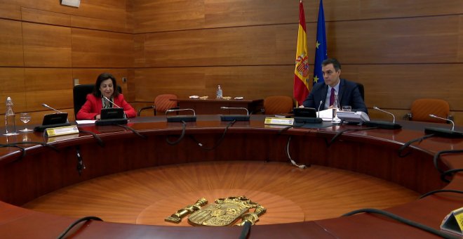 Sánchez preside la reunión del Consejo de Ministros extraordinario