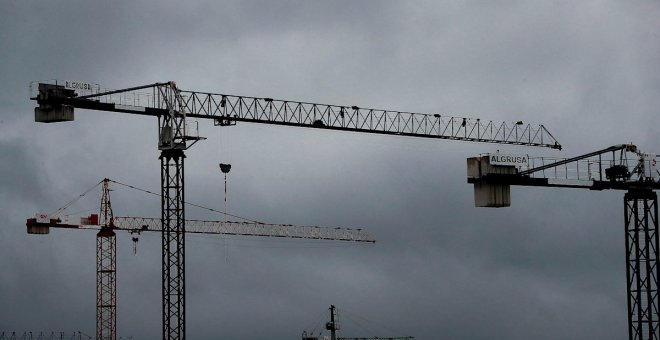 Adelante Andalucía acusa a Moreno de favorecer la especulación con sus cambios en la Ley del Suelo por la puerta de atrás