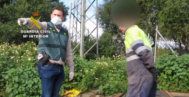 Sorprenden a una empresa vertiendo residuos desde aguas contaminadas