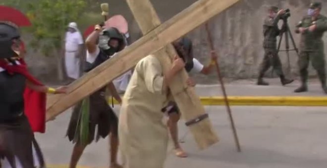 El Ejército recrea el viacrucis en Honduras