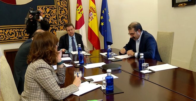 Page se reúne por videoconferencia con partidos políticos de las Cortes de Castilla-La Mancha